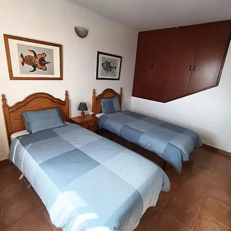 Appartement Saralma 4 Beds 2 Bathrooms And Swimming Pool